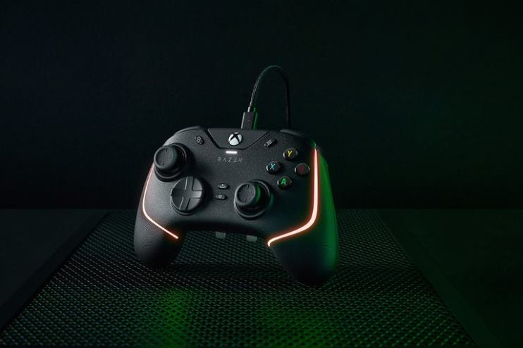 Razer Wolverine v2 Chroma Konsole Schwarz 46PD160