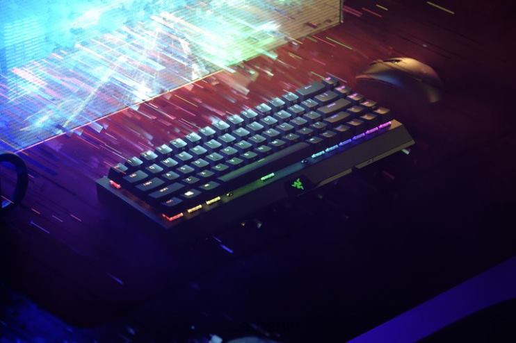 Razer Blackwidow v3 Mini Hyperspeed – gelber Schalter – uns Tastatur Schwarz 46PD63