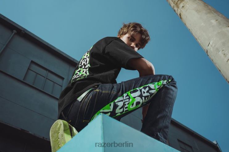 Razer T-Shirt mit Evisu Daicock-Print Bekleidung eine Farbe 46PD191